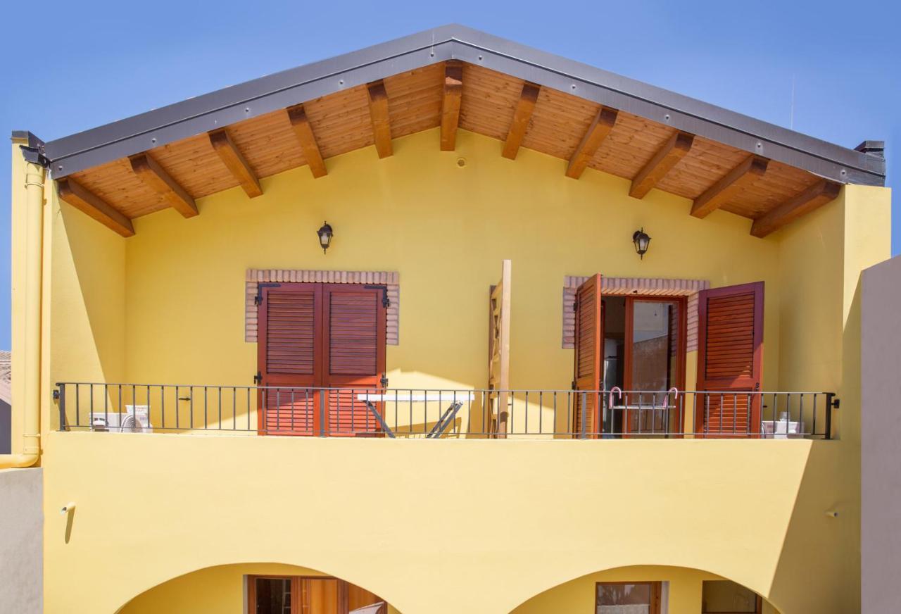 Edomat Bed & Breakfast Monserrato Dış mekan fotoğraf